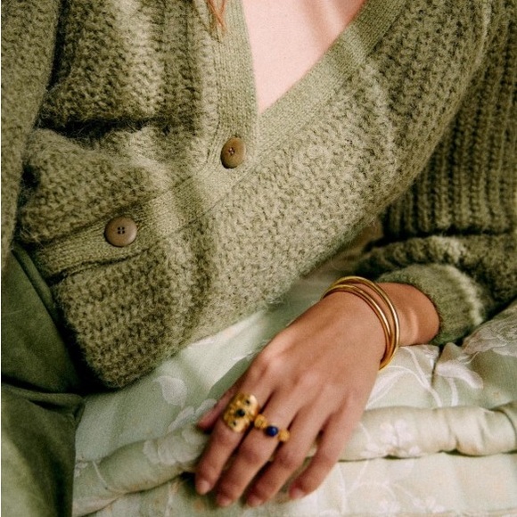 Sezane Chiara Wrist Cuff Bracelet - Picture 3 of 8